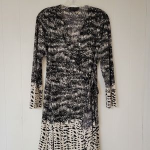 BCBG Maxazria Black/White Patterned Stretch Wrap Dress, Size L